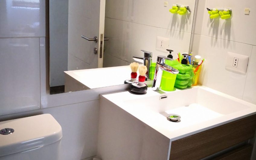 Se Vende Amplio Departamento Central