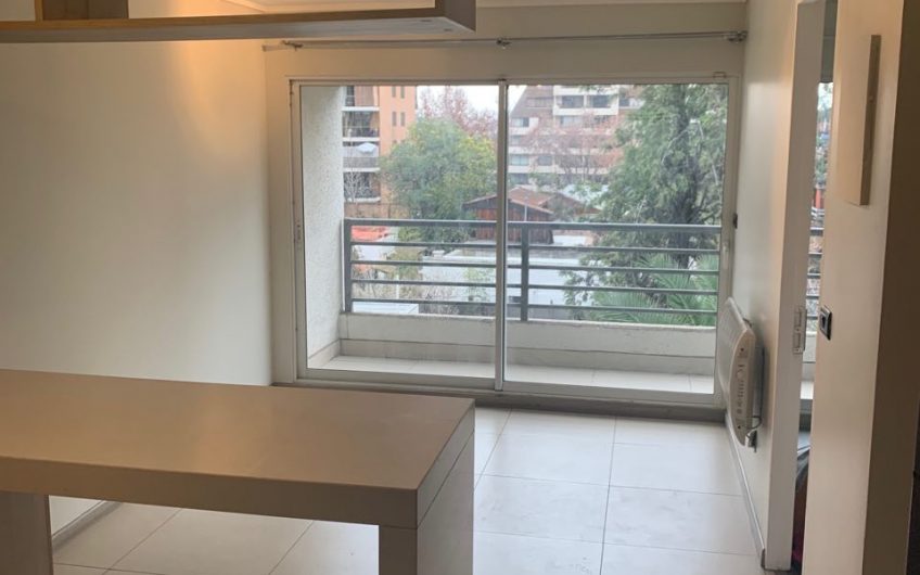 Se Arrienda Excelente Departamento Semi Nuevo