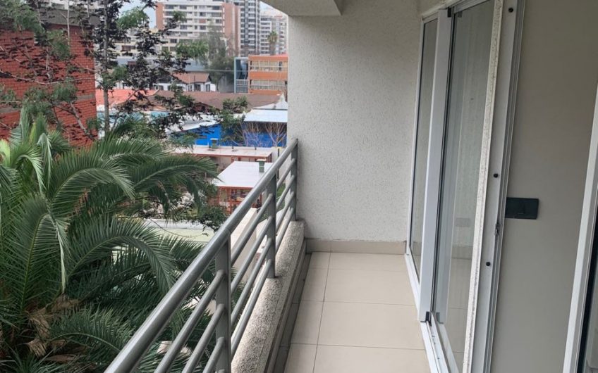 Se Arrienda Excelente Departamento Semi Nuevo