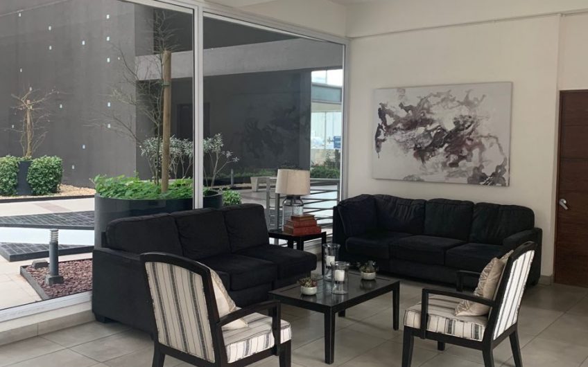 Se Arrienda Excelente Departamento Semi Nuevo