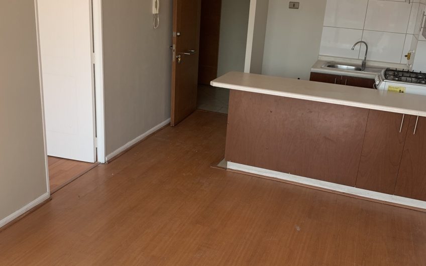 Se Arrienda Excelente departamento sector Barrio Italia