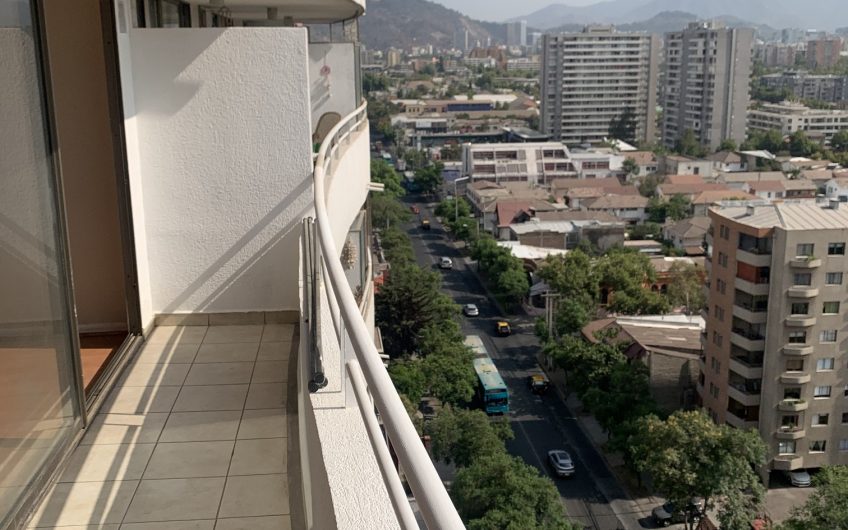 Se Arrienda Excelente departamento sector Barrio Italia