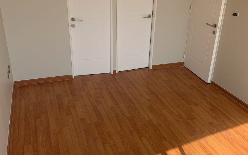 Se Arrienda Excelente departamento sector Barrio Italia