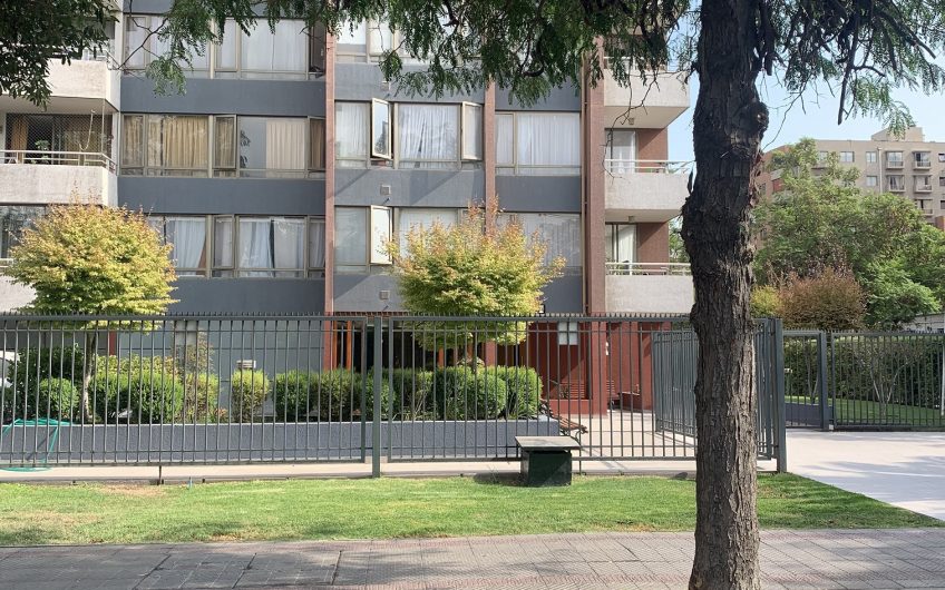 Se Arrienda Excelente departamento sector Barrio Italia