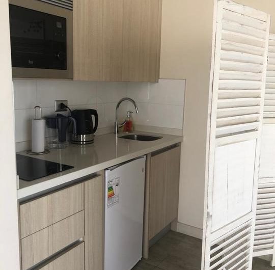 Sr Arrienda Excelente Oficina en Barrio Los Domínicos