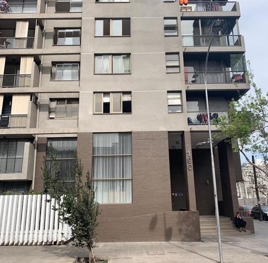 Se Arrienda Excelente Departamento casi nuevo