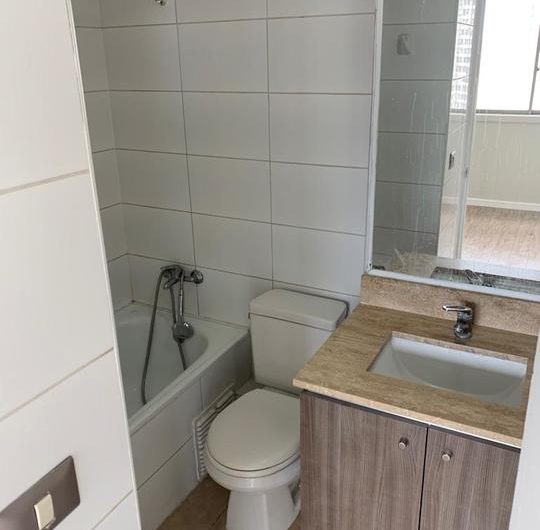 Se Arrienda Excelente Departamento casi nuevo