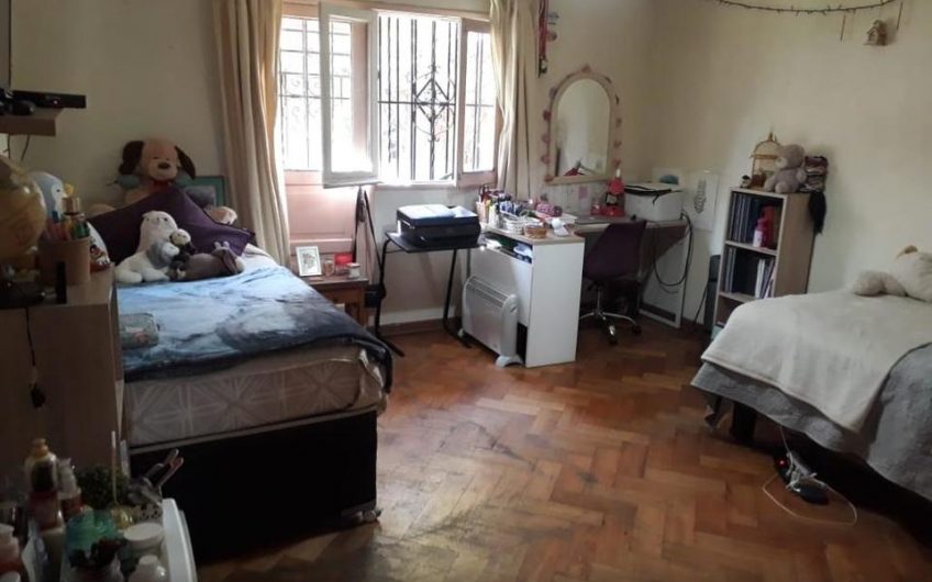 Se Vende Amplia y hermosa Casa en Barrio Tradional de Ñuñoa