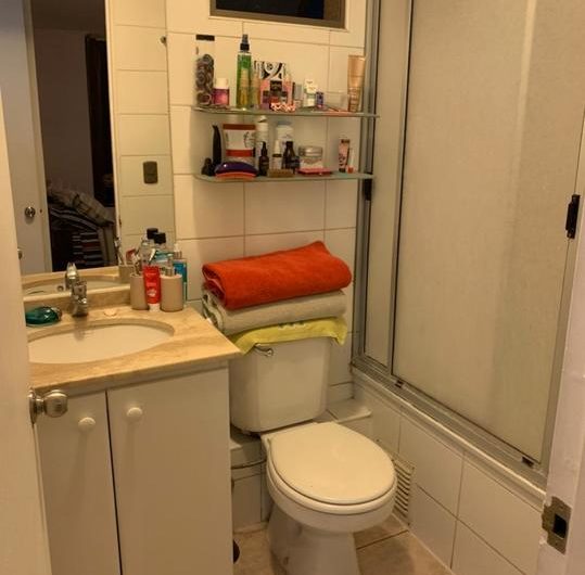 Arriendo Departamento Semi amoblado. Macul