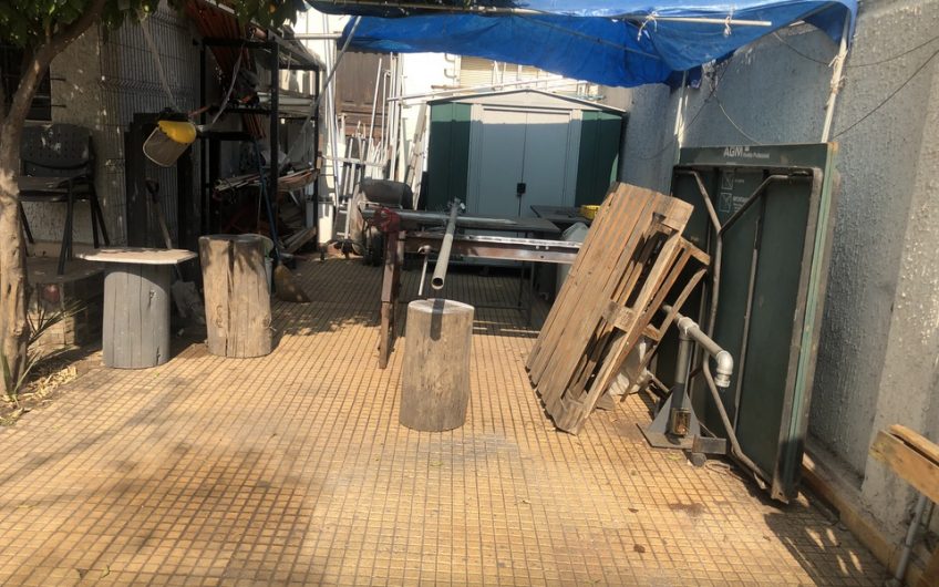Vendo Amplia Casa habitación. o de Uso Comercial