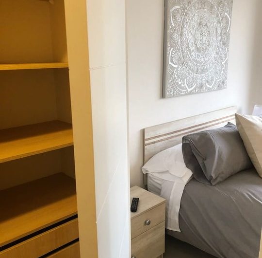 Se vende hermoso e iluminado departamento