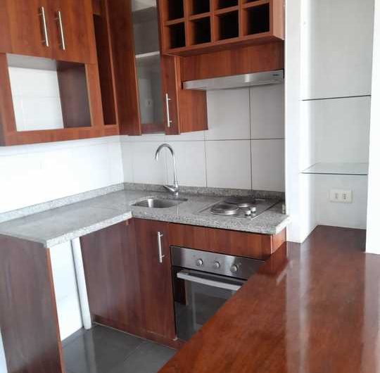 Se vende excelente deparatmento cerca Metro Irarrazaval