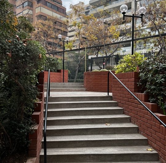 Se vende amplio e ilumidado departamento en bella Zona