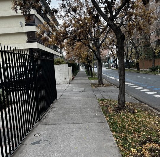Se vende amplio e ilumidado departamento en bella Zona