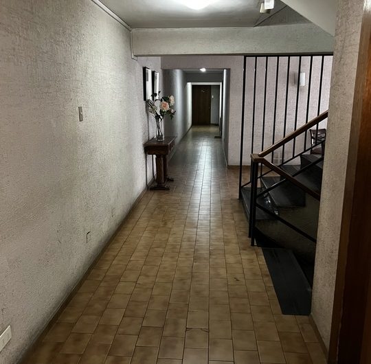 Se vende amplio e ilumidado departamento en bella Zona