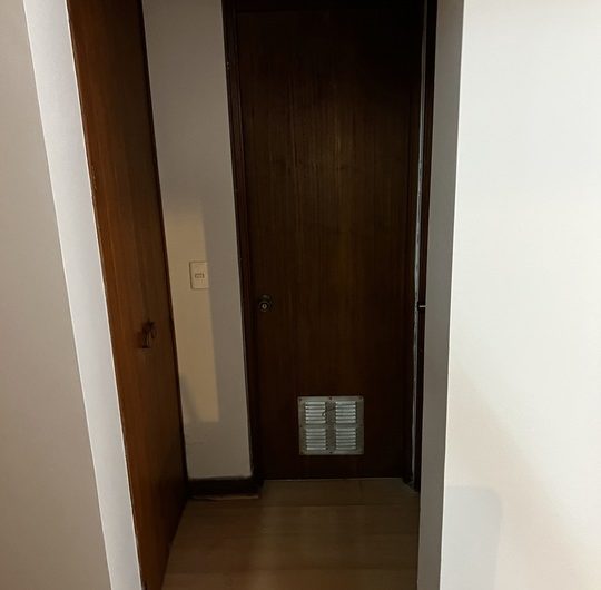 Se vende amplio e ilumidado departamento en bella Zona