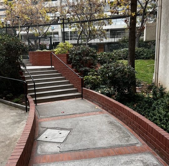 Se vende amplio e ilumidado departamento en bella Zona