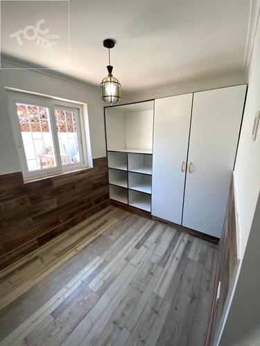 Se Vende hermosa casa remodelada en sector residencial. Metro La cisterna