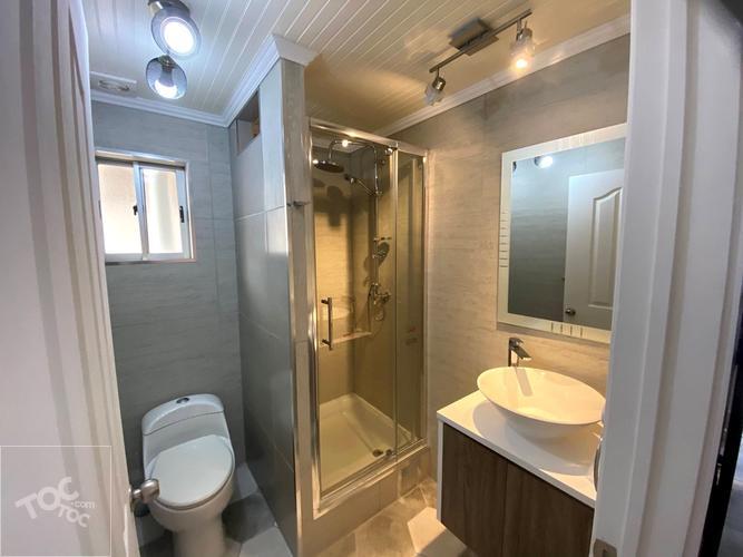 Se Vende hermosa casa remodelada en sector residencial. Metro La cisterna