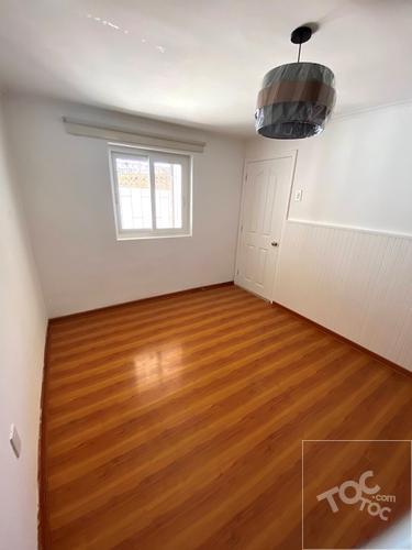 Se Vende hermosa casa remodelada en sector residencial. Metro La cisterna