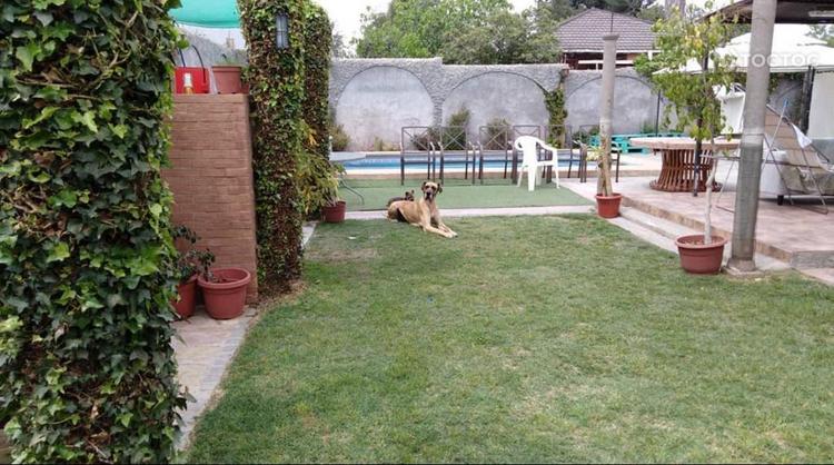 Se vende excelente casa con gran terreno, máxima plusvalía. Avda Vicuña Mackenna. Cercana a estación de metro
