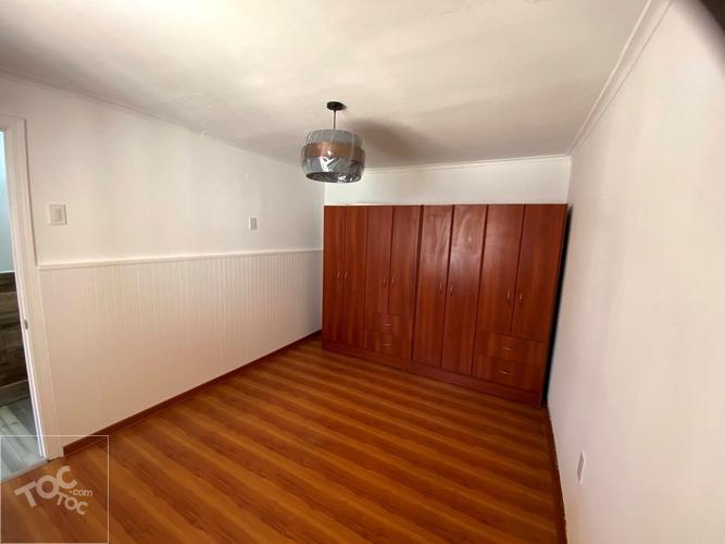 Se Vende hermosa casa remodelada en sector residencial. Metro La cisterna