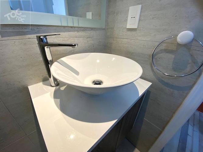 Se Vende hermosa casa remodelada en sector residencial. Metro La cisterna