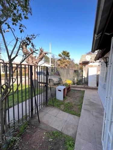 Se arrienda hermosa casa en sector residencial de la Ciudad Satelite