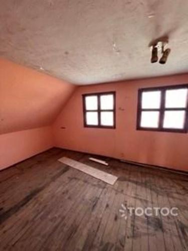 Se vende casa en remodelacion con gran terreno en excelente sector de Macul