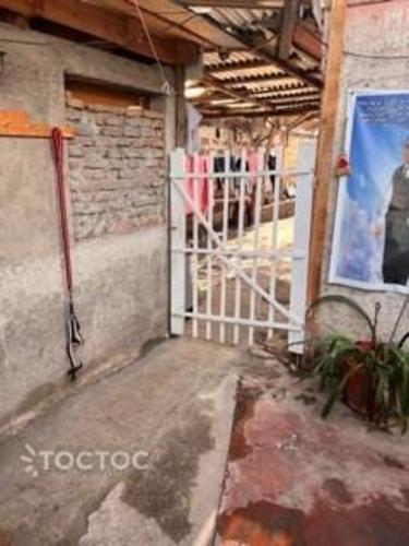 Se vende casa en remodelacion con gran terreno en excelente sector de Macul