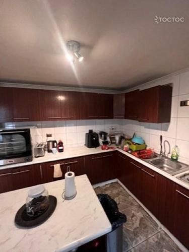 Se arrienda hermosa y amplia casa con piscina en la comuna de Las Condes