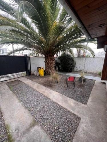 Se arrienda hermosa y amplia casa con piscina en la comuna de Las Condes