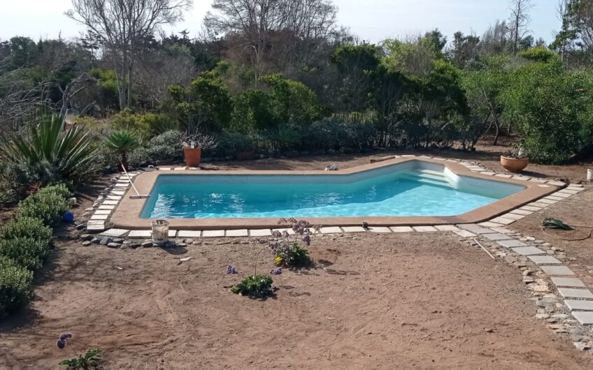 Arriendo Parcela en Condominio Bahía Azul – Seguridad y Acceso al Mar