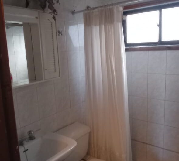 Arriendo Parcela en Condominio Bahía Azul – Seguridad y Acceso al Mar