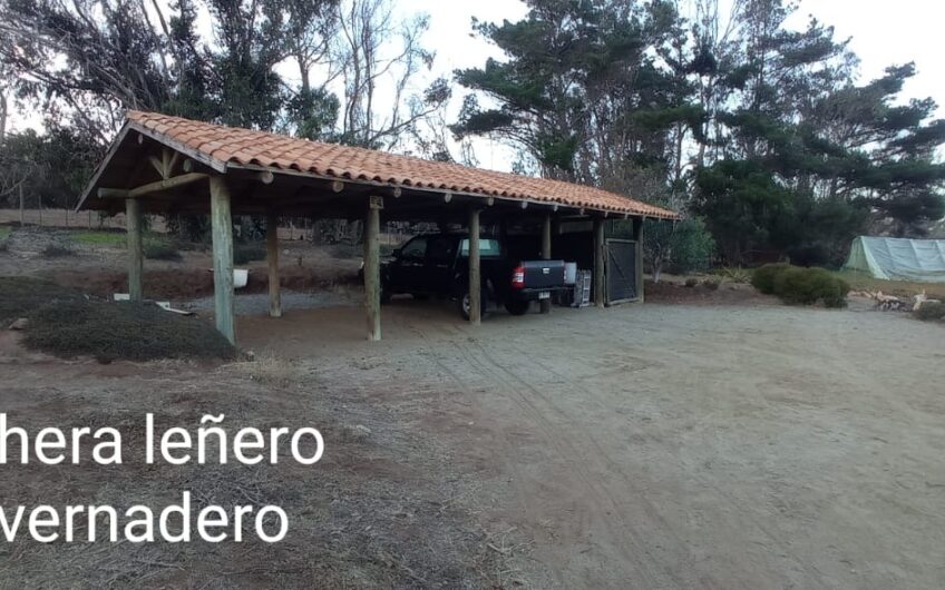 Arriendo Parcela en Condominio Bahía Azul – Seguridad y Acceso al Mar